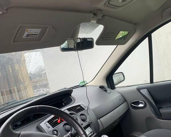 Сірий Рено Сценік, об'ємом двигуна 1.6 л та пробігом 225 тис. км за 5700 $, фото 43 на Automoto.ua