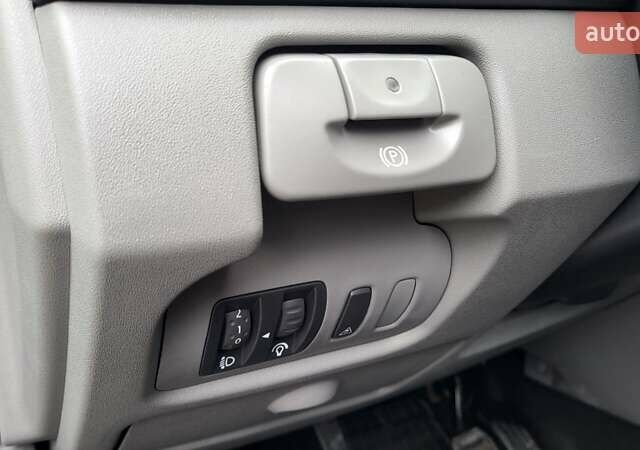 Серый Рено Сценик, объемом двигателя 1.6 л и пробегом 212 тыс. км за 5600 $, фото 21 на Automoto.ua