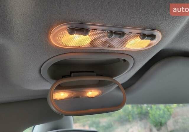 Серый Рено Сценик, объемом двигателя 1.6 л и пробегом 212 тыс. км за 5250 $, фото 33 на Automoto.ua