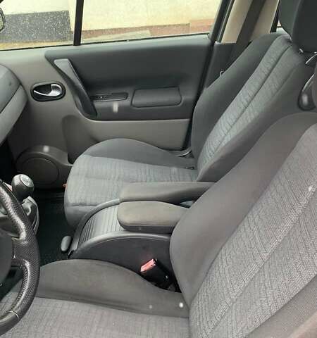 Сірий Рено Сценік, об'ємом двигуна 1.6 л та пробігом 225 тис. км за 5700 $, фото 31 на Automoto.ua