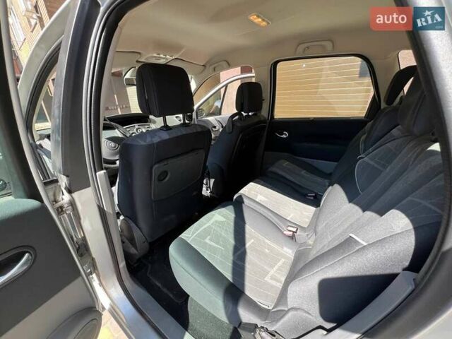 Сірий Рено Сценік, об'ємом двигуна 1.6 л та пробігом 132 тис. км за 5200 $, фото 14 на Automoto.ua
