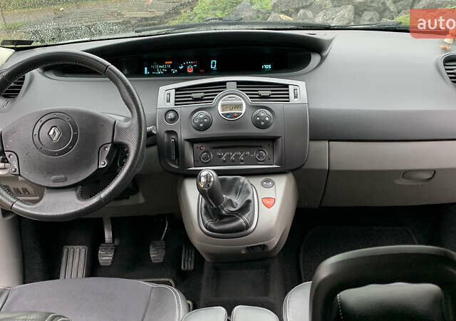 Рено Сценик 2006 в Виннице на Automoto.ua Серый Рено Сценик, объемом двигателя 1.6 л и пробегом 124 тыс. км за 6250 $, фото 31 на Automoto.ua