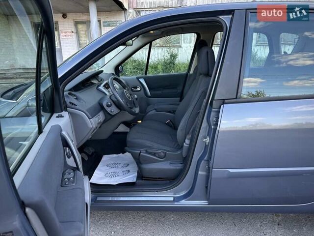 Сірий Рено Сценік, об'ємом двигуна 1.6 л та пробігом 240 тис. км за 6800 $, фото 66 на Automoto.ua