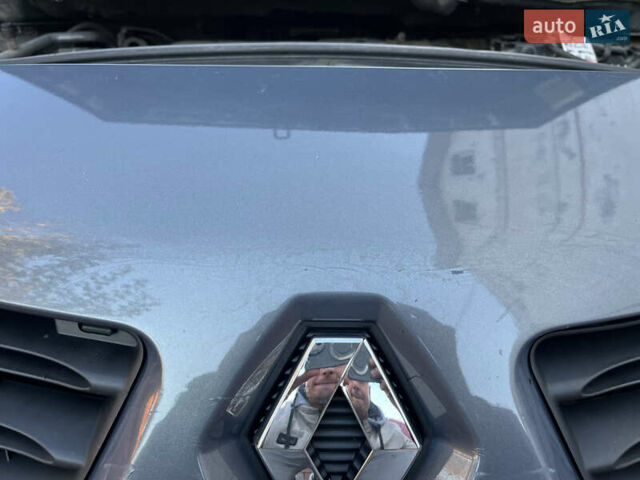 Рено Сценік 2006 у Хмельницькому на Automoto.ua Сірий Рено Сценік, об'ємом двигуна 2 л та пробігом 236 тис. км за 5800 $, фото 21 на Automoto.ua