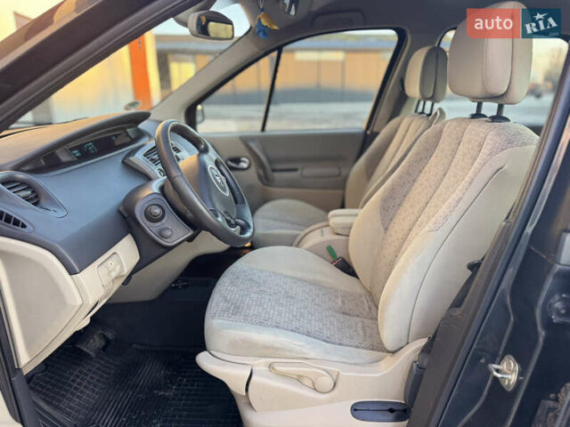 Серый Рено Сценик, объемом двигателя 1.6 л и пробегом 223 тыс. км за 4900 $, фото 17 на Automoto.ua