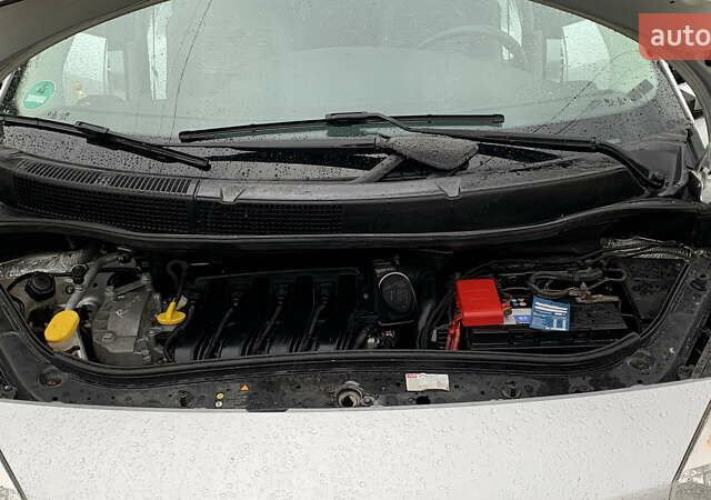 Рено Сценик 2006 в Виннице на Automoto.ua Серый Рено Сценик, объемом двигателя 1.6 л и пробегом 124 тыс. км за 6250 $, фото 43 на Automoto.ua