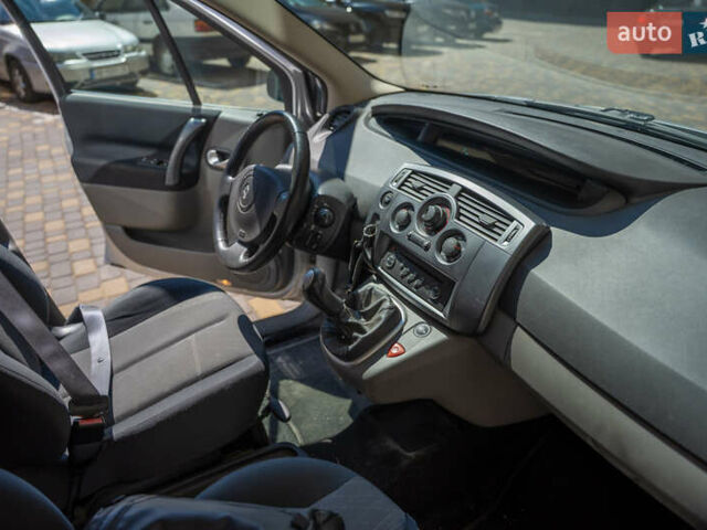 Сірий Рено Сценік, об'ємом двигуна 1.6 л та пробігом 132 тис. км за 5200 $, фото 21 на Automoto.ua