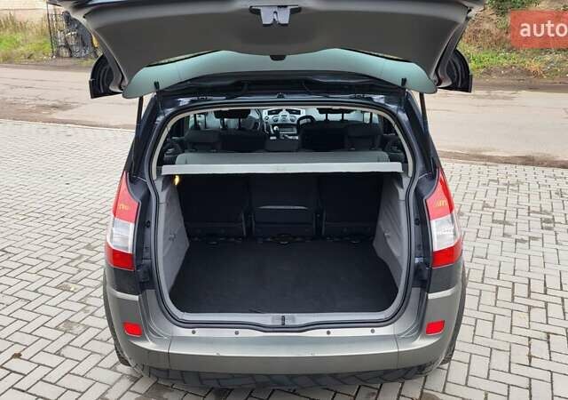 Серый Рено Сценик, объемом двигателя 1.6 л и пробегом 212 тыс. км за 5250 $, фото 36 на Automoto.ua