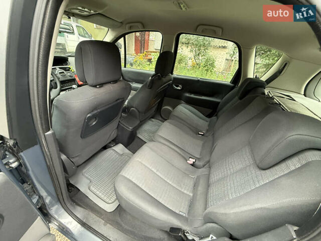 Серый Рено Сценик, объемом двигателя 1.87 л и пробегом 444 тыс. км за 5300 $, фото 6 на Automoto.ua