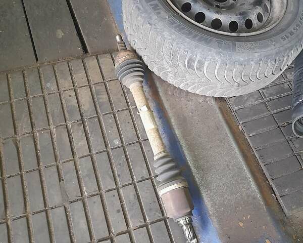 Сірий Рено Сценік, об'ємом двигуна 1.6 л та пробігом 254 тис. км за 5200 $, фото 15 на Automoto.ua