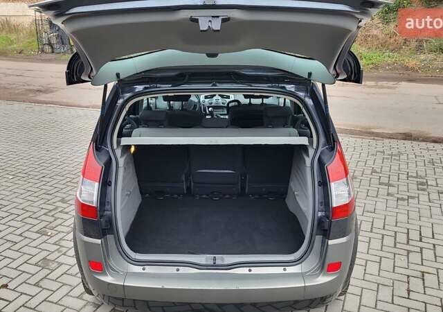 Серый Рено Сценик, объемом двигателя 1.6 л и пробегом 212 тыс. км за 5600 $, фото 43 на Automoto.ua