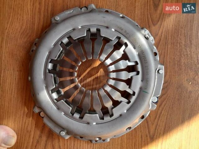 Сірий Рено Сценік, об'ємом двигуна 1.6 л та пробігом 254 тис. км за 5200 $, фото 9 на Automoto.ua