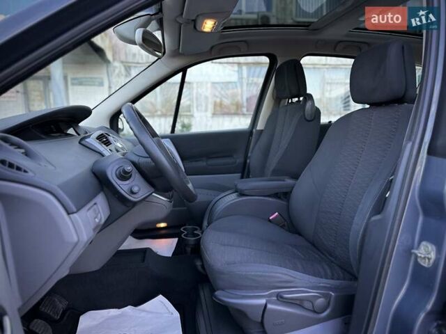 Сірий Рено Сценік, об'ємом двигуна 1.6 л та пробігом 240 тис. км за 6800 $, фото 69 на Automoto.ua
