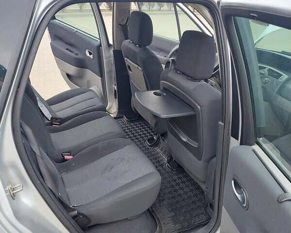 Сірий Рено Сценік, об'ємом двигуна 1.6 л та пробігом 238 тис. км за 5700 $, фото 26 на Automoto.ua