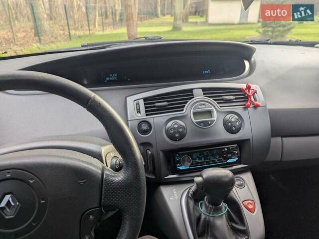Серый Рено Сценик, объемом двигателя 2 л и пробегом 260 тыс. км за 4200 $, фото 15 на Automoto.ua