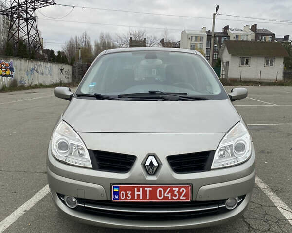 Серый Рено Сценик, объемом двигателя 1.6 л и пробегом 120 тыс. км за 6200 $, фото 1 на Automoto.ua