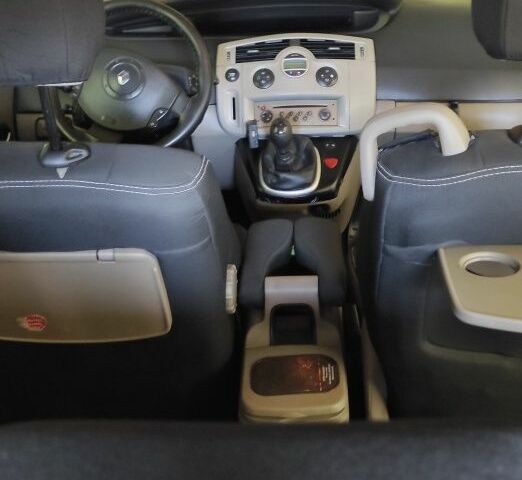 Сірий Рено Сценік, об'ємом двигуна 1.5 л та пробігом 312 тис. км за 4700 $, фото 2 на Automoto.ua