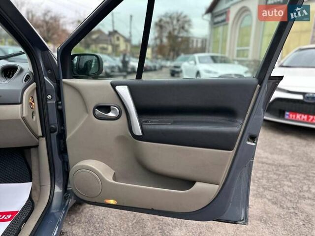 Серый Рено Сценик, объемом двигателя 1.5 л и пробегом 265 тыс. км за 5790 $, фото 14 на Automoto.ua