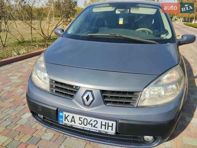 Рено Сценик 2006 в Миргороде на Automoto.ua Серый Рено Сценик, объемом двигателя 1.5 л и пробегом 335 тыс. км за 4150 $, фото 5 на Automoto.ua