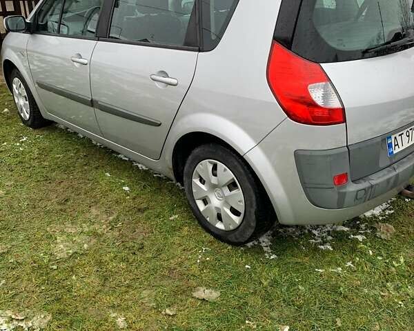 Сірий Рено Сценік, об'ємом двигуна 1.6 л та пробігом 225 тис. км за 5700 $, фото 9 на Automoto.ua