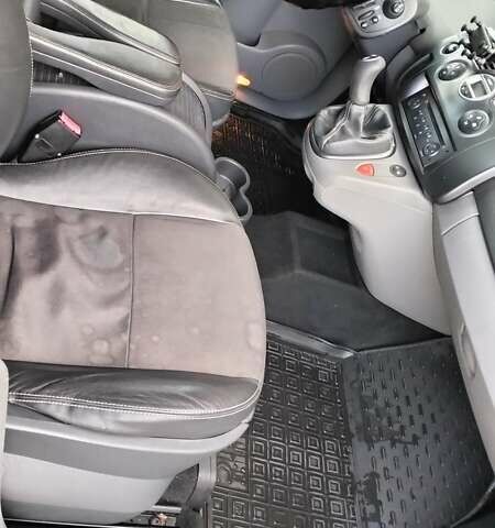 Сірий Рено Сценік, об'ємом двигуна 1.6 л та пробігом 210 тис. км за 5000 $, фото 8 на Automoto.ua