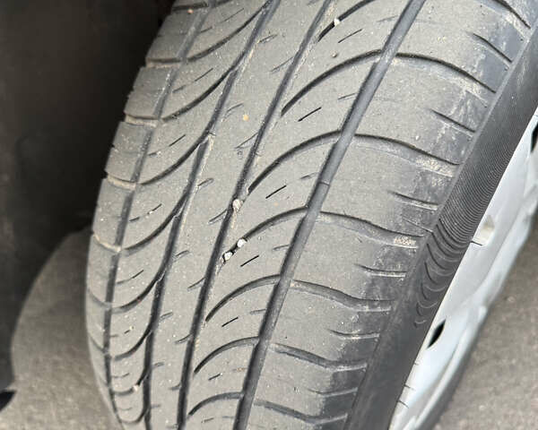 Рено Сценік 2006 у Чернігові на Automoto.ua Сірий Рено Сценік, об'ємом двигуна 1.6 л та пробігом 235 тис. км за 5250 $, фото 10 на Automoto.ua