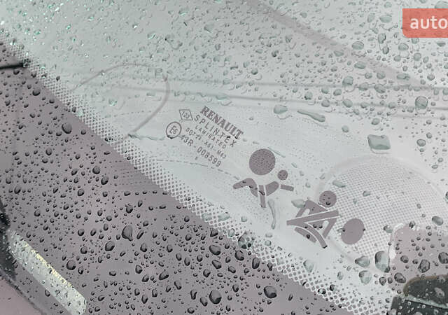 Рено Сценик 2006 в Виннице на Automoto.ua Серый Рено Сценик, объемом двигателя 1.6 л и пробегом 124 тыс. км за 6250 $, фото 32 на Automoto.ua