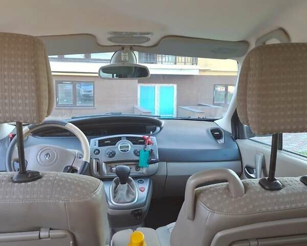 Сірий Рено Сценік, об'ємом двигуна 1.6 л та пробігом 201 тис. км за 5200 $, фото 4 на Automoto.ua