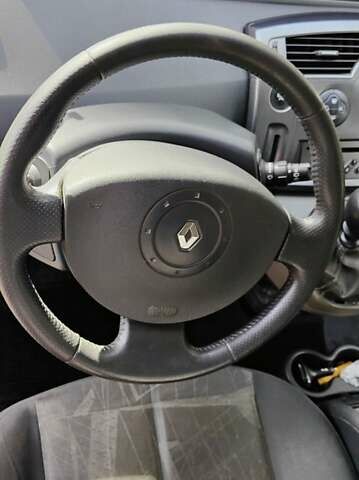 Серый Рено Сценик, объемом двигателя 2 л и пробегом 265 тыс. км за 5000 $, фото 21 на Automoto.ua