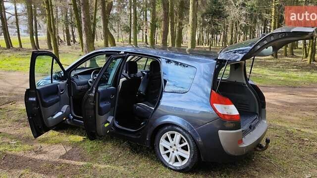 Серый Рено Сценик, объемом двигателя 2 л и пробегом 265 тыс. км за 5000 $, фото 5 на Automoto.ua