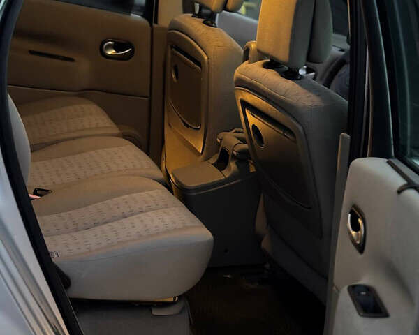 Сірий Рено Сценік, об'ємом двигуна 1.6 л та пробігом 230 тис. км за 4450 $, фото 21 на Automoto.ua