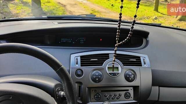 Серый Рено Сценик, объемом двигателя 2 л и пробегом 265 тыс. км за 5000 $, фото 32 на Automoto.ua