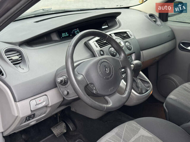 Сірий Рено Сценік, об'ємом двигуна 0 л та пробігом 244 тис. км за 5999 $, фото 11 на Automoto.ua