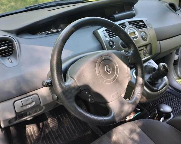 Серый Рено Сценик, объемом двигателя 1.6 л и пробегом 327 тыс. км за 5650 $, фото 17 на Automoto.ua