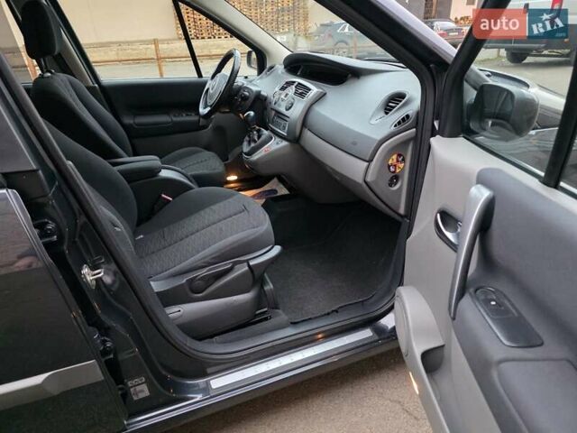 Серый Рено Сценик, объемом двигателя 1.6 л и пробегом 195 тыс. км за 5899 $, фото 29 на Automoto.ua