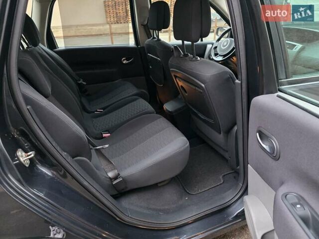 Серый Рено Сценик, объемом двигателя 1.6 л и пробегом 195 тыс. км за 5899 $, фото 33 на Automoto.ua