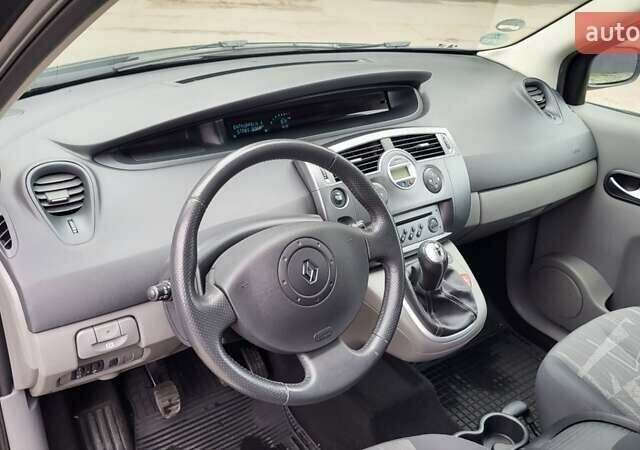 Серый Рено Сценик, объемом двигателя 1.6 л и пробегом 212 тыс. км за 5250 $, фото 15 на Automoto.ua