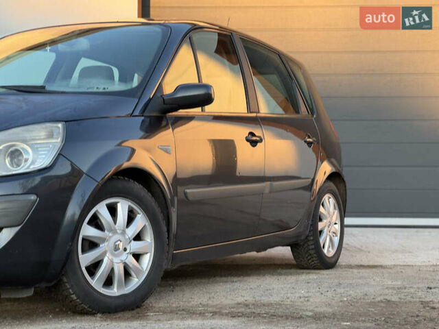 Серый Рено Сценик, объемом двигателя 1.6 л и пробегом 223 тыс. км за 4900 $, фото 9 на Automoto.ua