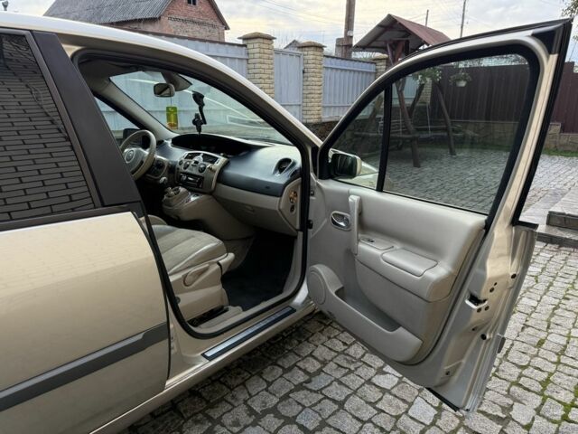 Сірий Рено Сценік, об'ємом двигуна 1.5 л та пробігом 230 тис. км за 3650 $, фото 17 на Automoto.ua