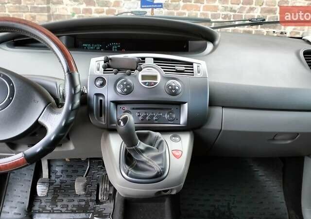 Сірий Рено Сценік, об'ємом двигуна 1.6 л та пробігом 210 тис. км за 5000 $, фото 13 на Automoto.ua