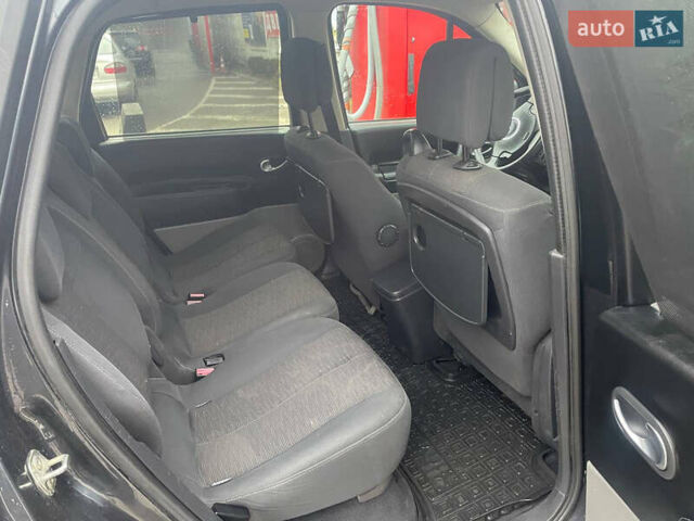 Рено Сценик 2006 в Виннице на Automoto.ua Серый Рено Сценик, объемом двигателя 1.5 л и пробегом 335 тыс. км за 5500 $, фото 8 на Automoto.ua