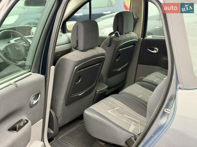 Сірий Рено Сценік, об'ємом двигуна 1.6 л та пробігом 196 тис. км за 6350 $, фото 10 на Automoto.ua