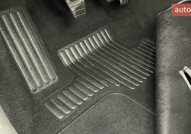 Рено Сценик 2006 в Виннице на Automoto.ua Серый Рено Сценик, объемом двигателя 1.6 л и пробегом 124 тыс. км за 6250 $, фото 36 на Automoto.ua