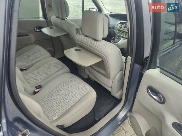 Сірий Рено Сценік, об'ємом двигуна 1.6 л та пробігом 210 тис. км за 4700 $, фото 24 на Automoto.ua