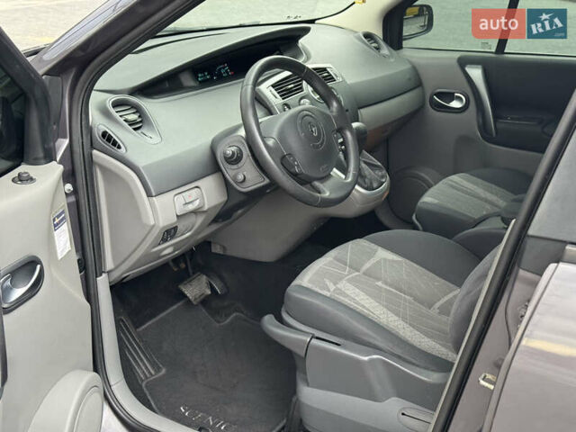 Сірий Рено Сценік, об'ємом двигуна 0 л та пробігом 244 тис. км за 5999 $, фото 10 на Automoto.ua