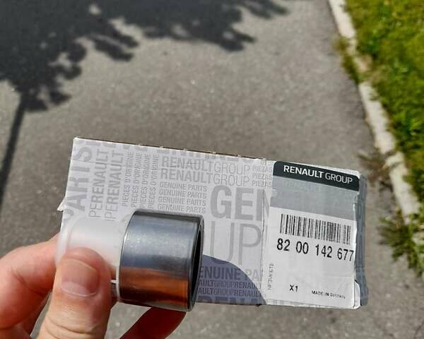 Сірий Рено Сценік, об'ємом двигуна 1.6 л та пробігом 254 тис. км за 5200 $, фото 21 на Automoto.ua