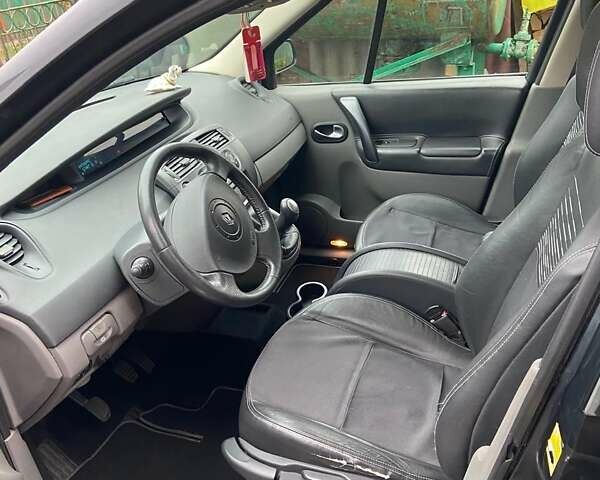 Серый Рено Сценик, объемом двигателя 1.6 л и пробегом 186 тыс. км за 4600 $, фото 5 на Automoto.ua