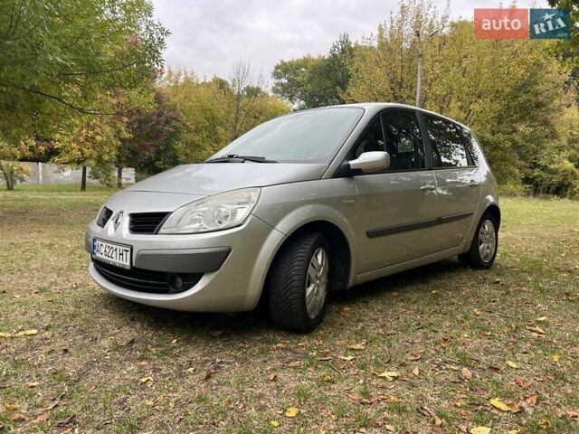 Серый Рено Сценик, объемом двигателя 1.6 л и пробегом 118 тыс. км за 6300 $, фото 3 на Automoto.ua