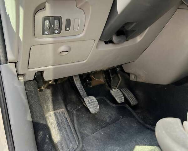 Сірий Рено Сценік, об'ємом двигуна 1.6 л та пробігом 132 тис. км за 5200 $, фото 20 на Automoto.ua