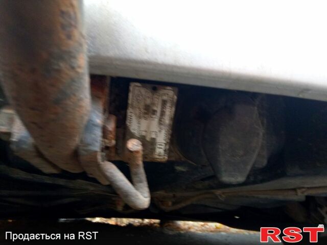 Серый Рено Сценик, объемом двигателя 1.4 л и пробегом 247 тыс. км за 4300 $, фото 13 на Automoto.ua